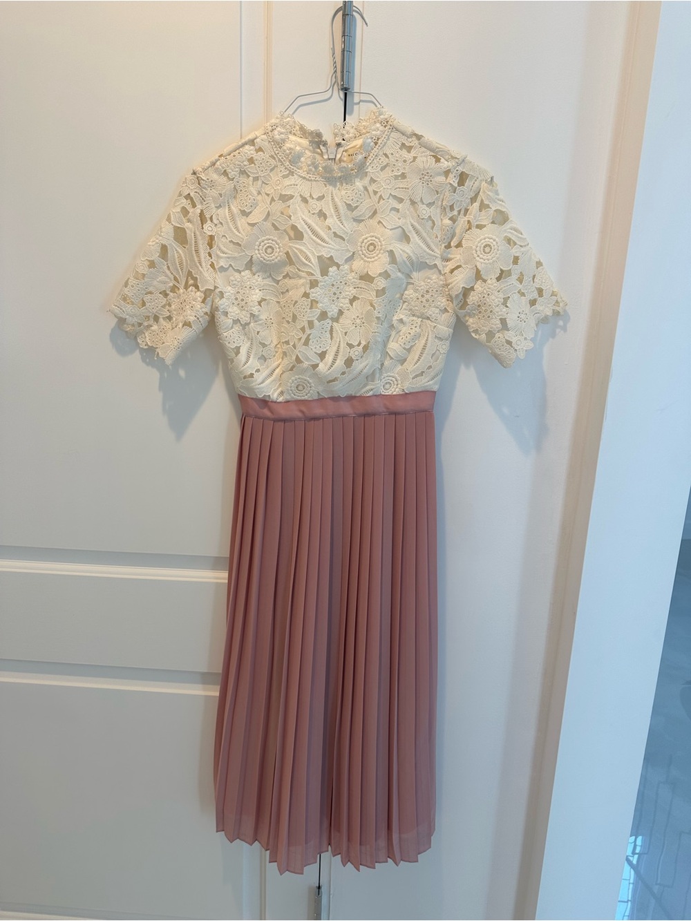 Rachel Parcell Cream Lace Floral Trim Camisole